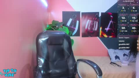 Snapshot of mariansexx chatting on 12/10/24, 05:11 Marian Sexy online show from 12/10/24, 05:11