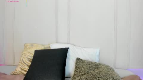 Maria Pettit online show from 01/14/26, 12:00