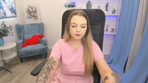 Snapshot of mariarobinsone chatting on 03/22/26, 07:17 mariarobinsone online show from 03/22/26, 07:17
