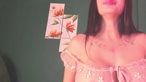 Snapshot of mariateresa11 chatting on 09/19/25, 10:49 Theressa online show from 09/19/25, 10:49