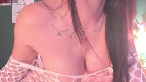 Snapshot of mariateresa11 chatting on 09/28/25, 12:32 Theressa online show from 09/28/25, 12:32