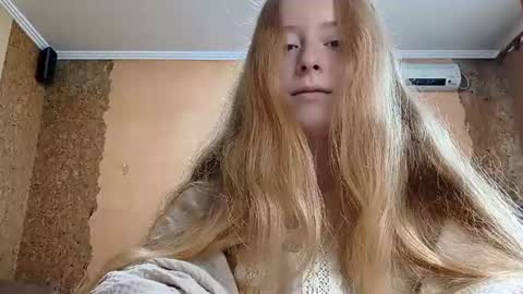Snapshot of maricagorgo chatting on 06/27/26, 12:37 Kate online show from 06/27/26, 12:37