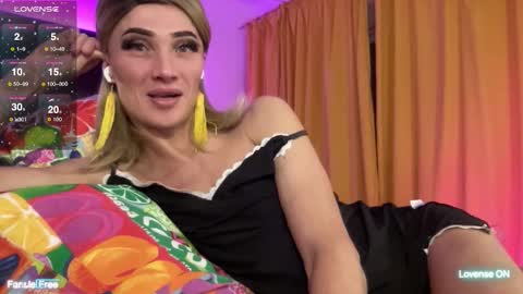 Mari online show from 11/27/25, 03:14