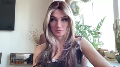 Mari online show from 03/13/26, 09:38