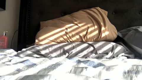 Snapshot of marie00090 chatting on 11/12/25, 06:52 marie00090 online show from 11/12/25, 06:52