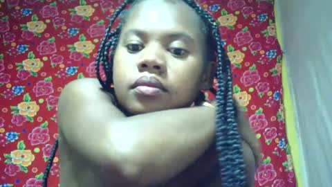 Snapshot of marie599194 chatting on 06/29/26, 02:18 marie599194 online show from 06/29/26, 02:18