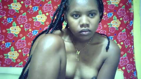 Snapshot of marie599194 chatting on 07/12/26, 04:47 marie599194 online show from 07/12/26, 04:47