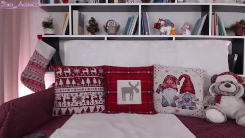 Snapshot of marie_antoinette62 chatting on 12/13/24, 03:21 Maria online show from 12/13/24, 03:21