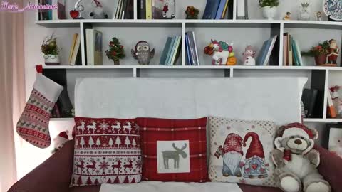 Snapshot of marie_antoinette62 chatting on 12/17/24, 06:09 Maria online show from 12/17/24, 06:09