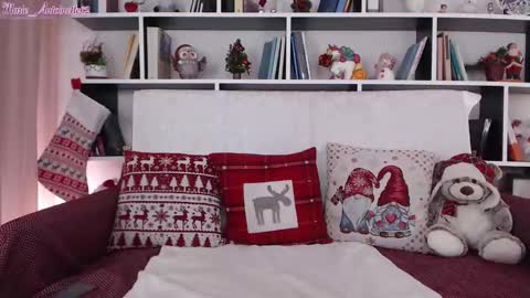 Snapshot of marie_antoinette62 chatting on 01/02/25, 09:07 Maria online show from 01/02/25, 09:07