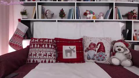 Snapshot of marie_antoinette62 chatting on 01/03/25, 09:15 Maria online show from 01/03/25, 09:15