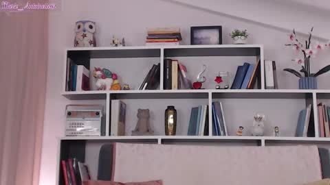 Snapshot of marie_antoinette62 chatting on 09/28/25, 05:18 Maria online show from 09/28/25, 05:18