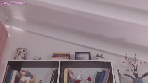 Snapshot of marie_antoinette62 chatting on 10/31/25, 07:26 Maria online show from 10/31/25, 07:26