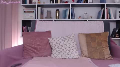 Snapshot of marie_antoinette62 chatting on 11/03/25, 07:20 Maria online show from 11/03/25, 07:20