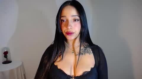 Snapshot of marie_daved chatting on 11/03/25, 03:08 Nicolle online show from 11/03/25, 03:08