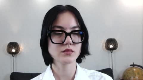 Marie Fitch online show from 11/20/25, 04:01