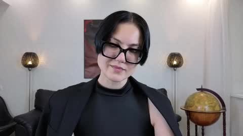 Marie Fitch online show from 05/25/26, 11:55