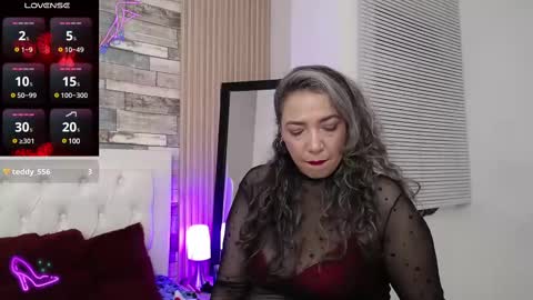 Snapshot of marie_hss chatting on 12/27/24, 02:58 marie_hss online show from 12/27/24, 02:58