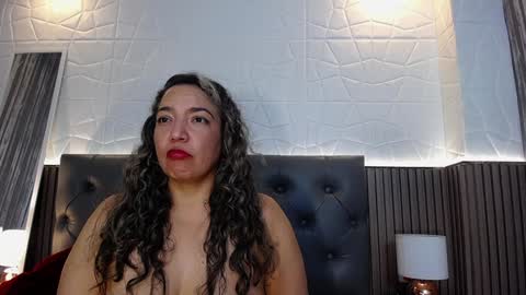 Snapshot of marie_hss chatting on 01/23/25, 03:37 marie_hss online show from 01/23/25, 03:37