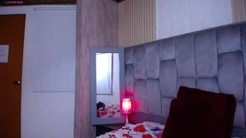 Snapshot of marie_hss chatting on 01/29/25, 02:09 marie_hss online show from 01/29/25, 02:09