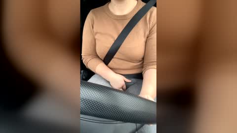 Snapshot of marie_liza95 chatting on 12/17/25, 09:26 marie_liza95 online show from 12/17/25, 09:26