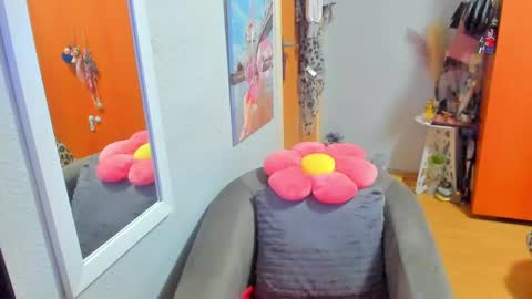 Snapshot of marie_marie03 chatting on 02/28/25, 06:21 Marie online show from 02/28/25, 06:21