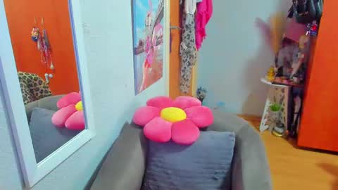 Snapshot of marie_marie03 chatting on 03/04/25, 07:41 Marie online show from 03/04/25, 07:41