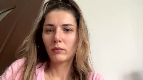 Marie   online show from 11/28/25, 09:12