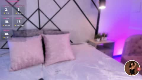 Snapshot of marie_miller_ chatting on 11/27/25, 12:07 M A R I E online show from 11/27/25, 12:07