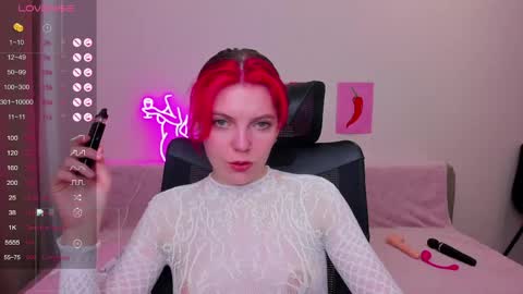 Snapshot of marie_reyess chatting on 05/27/26, 06:32 Marie 3 online show from 05/27/26, 06:32