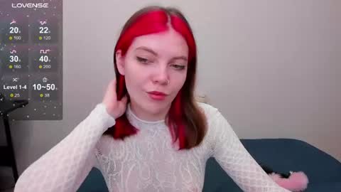 Snapshot of marie_reyess chatting on 06/28/26, 05:13 Marie 3 online show from 06/28/26, 05:13