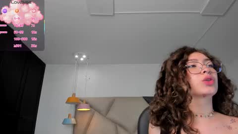 Mariee online show from 03/19/26, 12:03