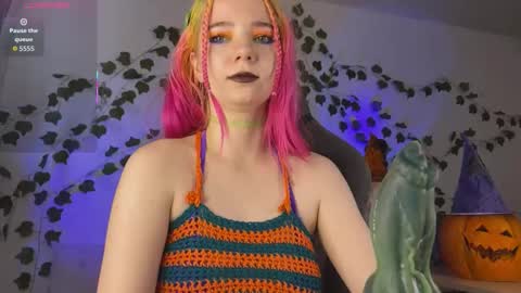 Mariel Gold online show from 10/30/25, 05:31