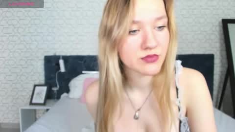 mariel_brown online show from 12/20/24, 07:55