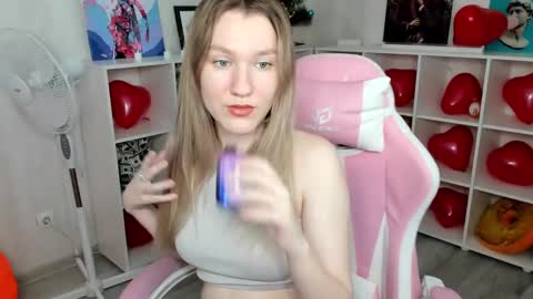 mariel_brown online show from 02/12/25, 07:55