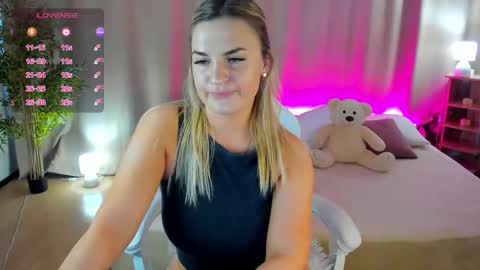 Mariel online show from 03/12/26, 09:26