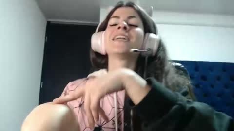 Mariie online show from 02/22/25, 02:28