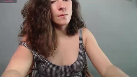 Snapshot of mariel_sins21 chatting on 07/28/26, 02:13 Mariie online show from 07/28/26, 02:13