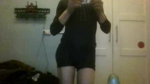 Snapshot of mariellesissy chatting on 10/27/25, 04:38 mariellesissy online show from 10/27/25, 04:38