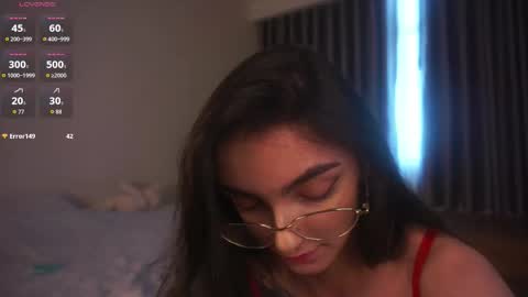 Mia online show from 03/03/26, 12:28