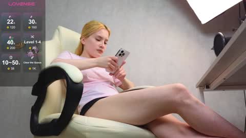 Snapshot of marietta__castro chatting on 12/11/24, 01:49 Marietta online show from 12/11/24, 01:49