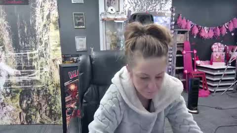 Marie Ann Waters online show from 01/08/25, 02:14