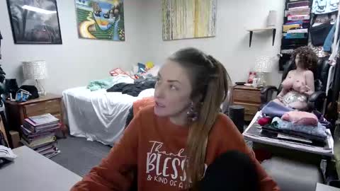 Marie Ann Waters online show from 03/04/25, 01:23