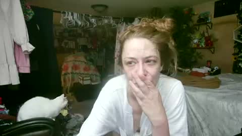 Snapshot of mariewaters chatting on 07/05/26, 02:29 Marie Ann Waters online show from 07/05/26, 02:29