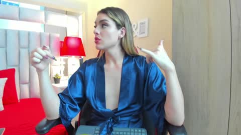 mariiahneedles online show from 01/08/25, 12:38