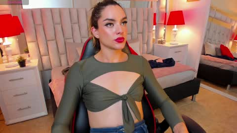 mariiahneedles online show from 01/20/25, 10:59