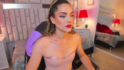 mariiahneedles online show from 02/06/25, 11:26