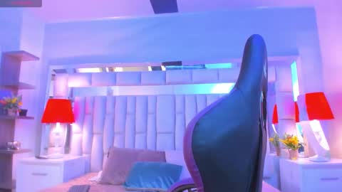 mariiahneedles online show from 02/11/26, 03:55