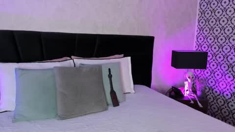 Snapshot of mariianna_lopez_ chatting on 11/08/25, 05:01 Mariana online show from 11/08/25, 05:01