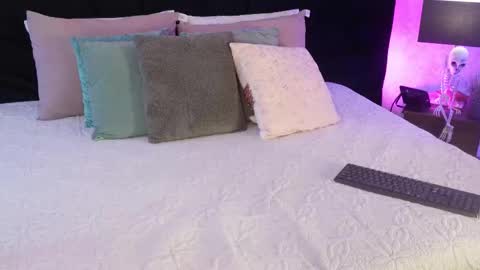 Mariana online show from 03/24/26, 06:46